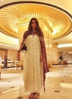 Severina Kojic feet photo thumbnail