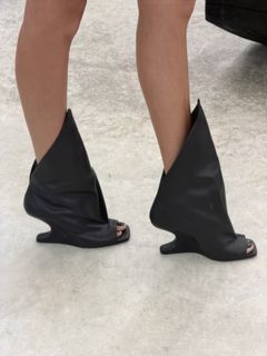 Sevval Sahin feet photo 4