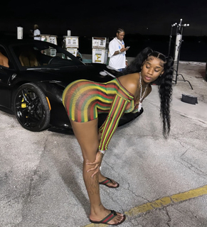 Sexyy Red feet photo thumbnail