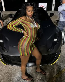 Sexyy Red feet photo thumbnail