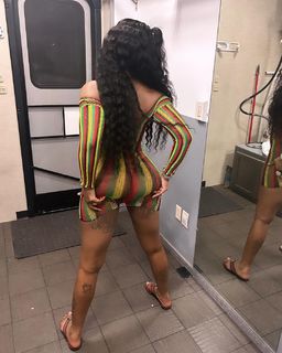 Sexyy Red feet photo thumbnail