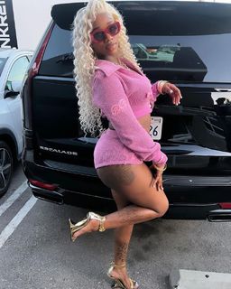 Sexyy Red feet photo thumbnail
