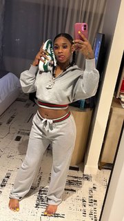 Sexyy Red feet photo thumbnail