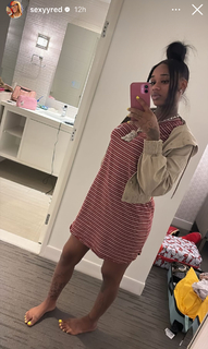 Sexyy Red feet photo thumbnail