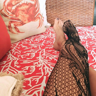 Seyma Subasi feet photo thumbnail
