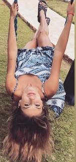 Seyma Subasi feet photo thumbnail