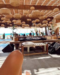 Seyma Subasi feet photo thumbnail