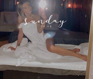 Seyma Subasi feet photo thumbnail