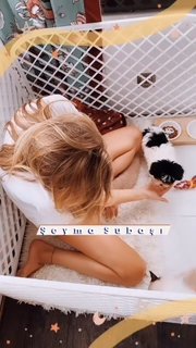 Seyma Subasi feet photo thumbnail