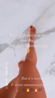 Seyma Subasi feet photo thumbnail