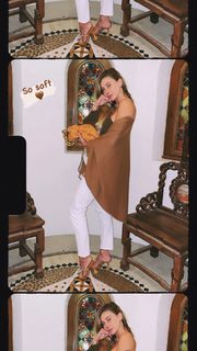 Seyma Subasi feet photo thumbnail