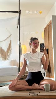 Seyma Subasi feet photo thumbnail