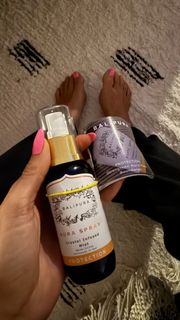 Seyma Subasi feet photo thumbnail