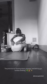 Seyma Subasi feet photo 13