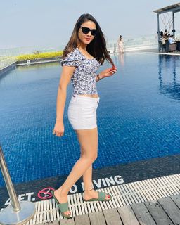 Sezal Sharma feet photo 9