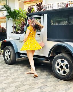 Sezal Sharma feet photo 10