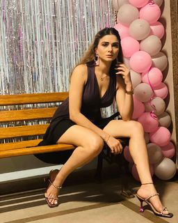 Sezal Sharma feet photo 1