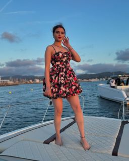 Sezal Sharma feet photo 18