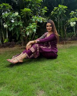 Sezal Sharma feet photo 5
