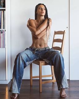 Sezen Destina feet photo 7