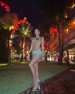 Sezen Destina feet photo 15