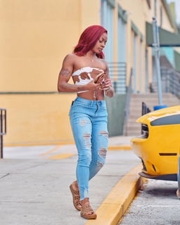 Sha'Carri Richardson feet photo thumbnail