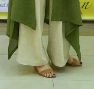 Shabnam Gholikhani feet photo 16