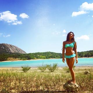 Shaila Gatta feet photo thumbnail