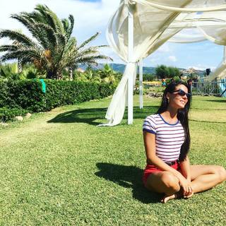 Shaila Gatta feet photo thumbnail