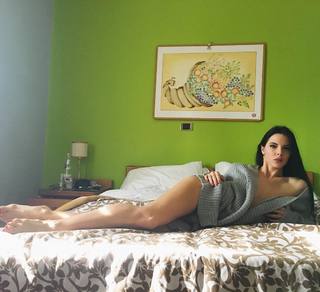 Shaila Gatta feet photo thumbnail