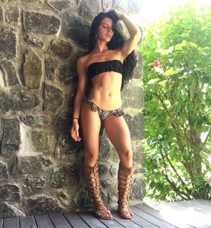 Shaila Gatta feet photo thumbnail