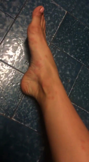 Shaila Gatta feet photo thumbnail