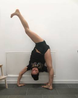 Shaila Gatta feet photo thumbnail