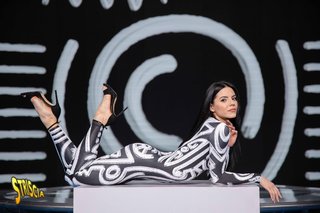 Shaila Gatta feet photo thumbnail