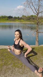 Shaila Gatta feet photo thumbnail