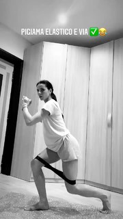 Shaila Gatta feet photo thumbnail