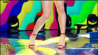 Shaila Gatta feet photo thumbnail