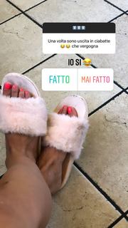 Shaila Gatta feet photo thumbnail