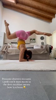 Shaila Gatta feet photo thumbnail