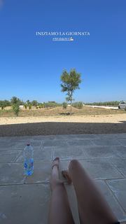 Shaila Gatta feet photo thumbnail