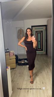 Shaila Gatta feet photo thumbnail