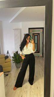 Shaila Gatta feet photo thumbnail