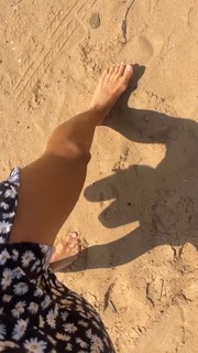 Shaila Gatta feet photo thumbnail