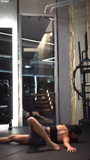 Shaila Gatta feet photo thumbnail