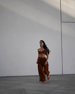 Shaila Gatta feet photo thumbnail