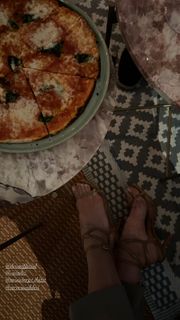 Shaila Gatta feet photo thumbnail