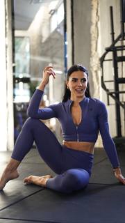 Shaila Gatta feet photo thumbnail