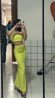 Shaila Gatta feet photo thumbnail