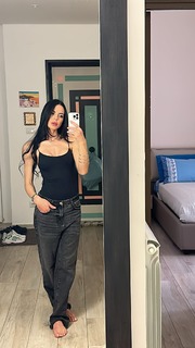 Shaila Gatta feet photo thumbnail