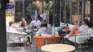 Shaila Gatta feet photo thumbnail